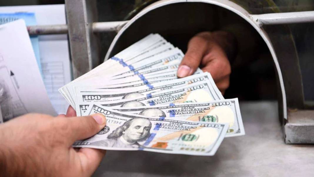 ABD'li dev bankadan yatırımcıları korkutan dolar tahmini! Rakamı duyan döviz bürosuna akın edecek, tarih verildi... 4